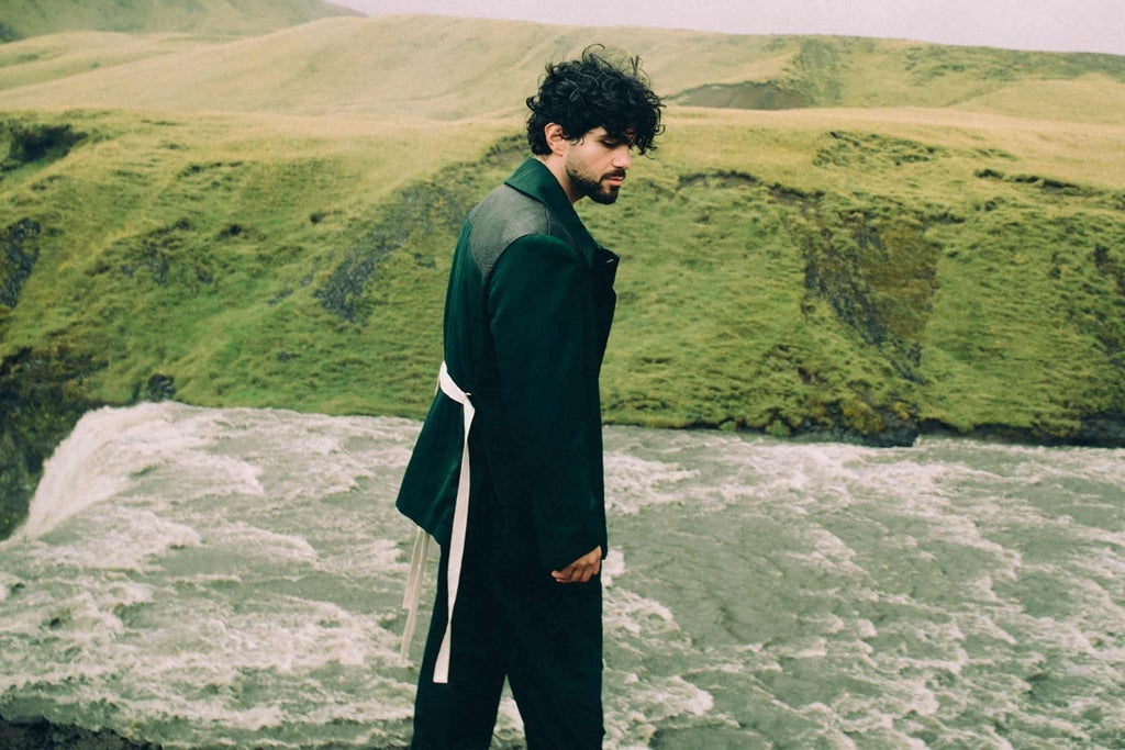 Aries- GLASS JAW World Tour