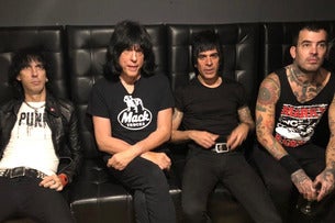 MARKY RAMONE PLAYS THE RAMONES