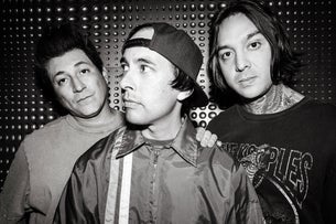 Pierce The Veil - I Can't Hear You World Tour