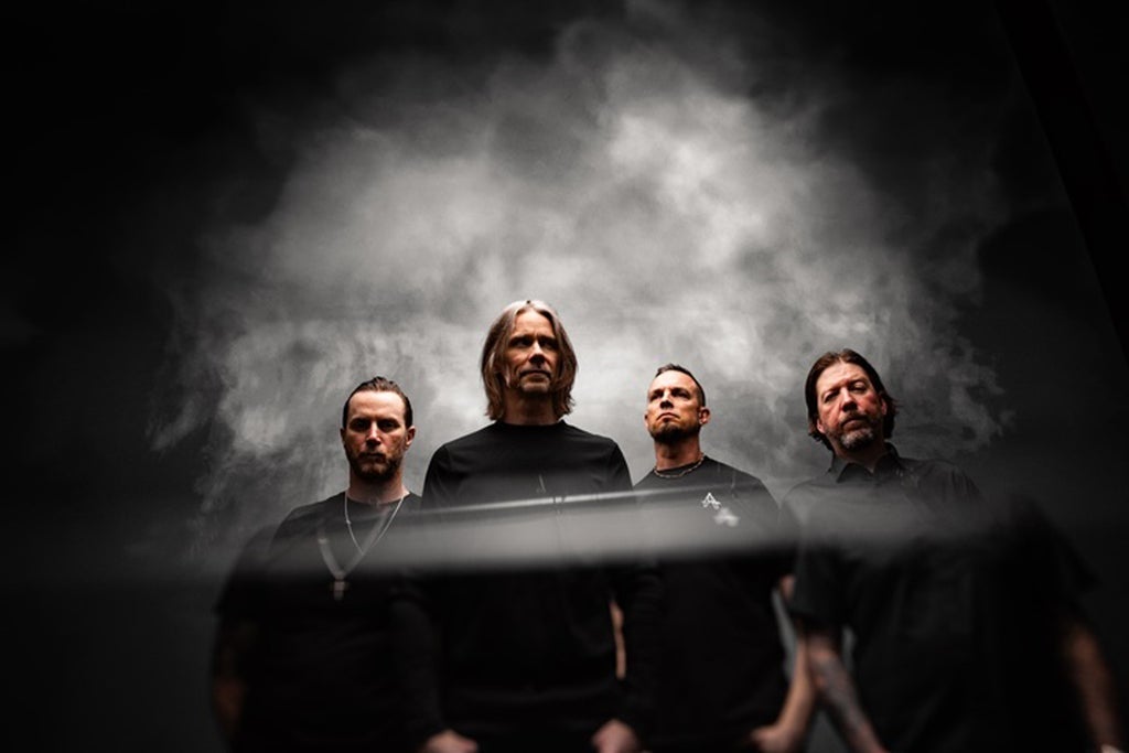 Alter Bridge - What Lies Within Tour