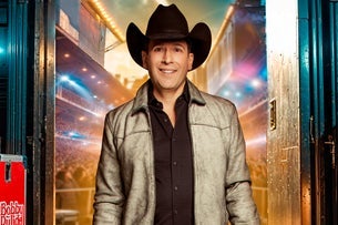 Bobby Pulido: Por La Puerta Grande Tour 202