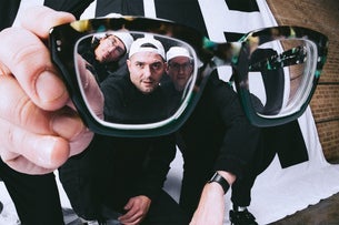 Pet Symmetry with PHONY & Diners