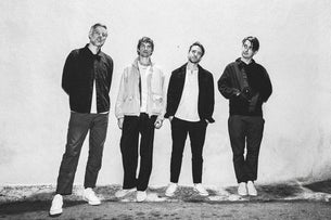 iDKHOW, Phantom Planet