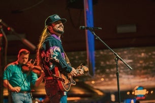 Ian Munsick & Flatland Cavalry