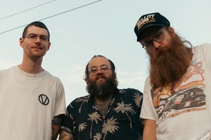 Slide Away 2025 - Closing Show feat. Cloakroom / Kraus / juggler 