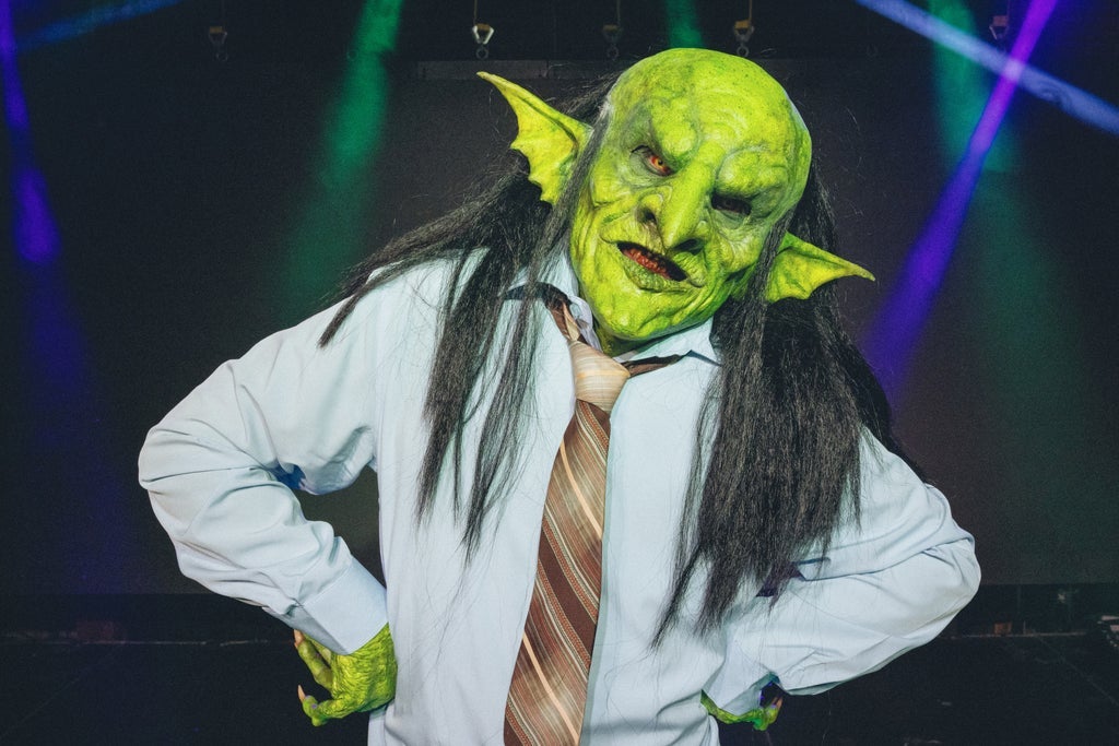 RIGHT NOW with John Goblikon 