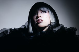 promqueen - Kisses From the Diaspora