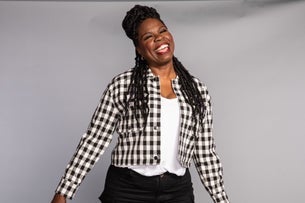 Leslie Jones: Live