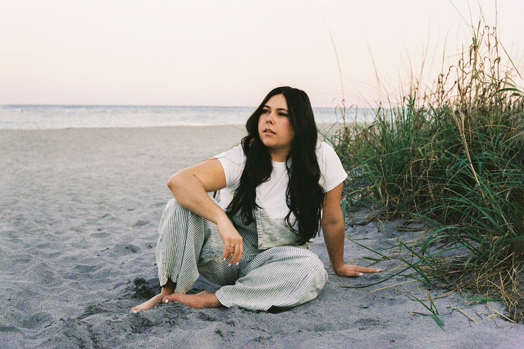 Gigi Perez - At The Beach, In Every Life Tour
