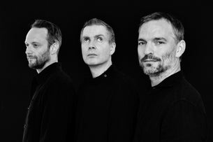 SIGUR RÓS with WORDLESS MUSIC ORCHESTRA