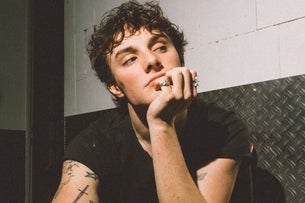 Thomas Day: she got a thing about tour