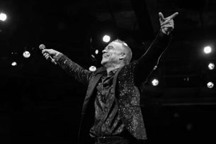 So Good! Neil Diamond Experience starring Robert Neary