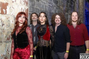 Annual Schools Out Sunday Showcase W/ The Vibrotones, Soup And More