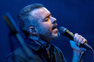 Classic Albums Live performs CCR: Chronicle, Vol. 1