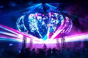The Fluffy Cloud: 360 Kinetic Sound & Light Experience