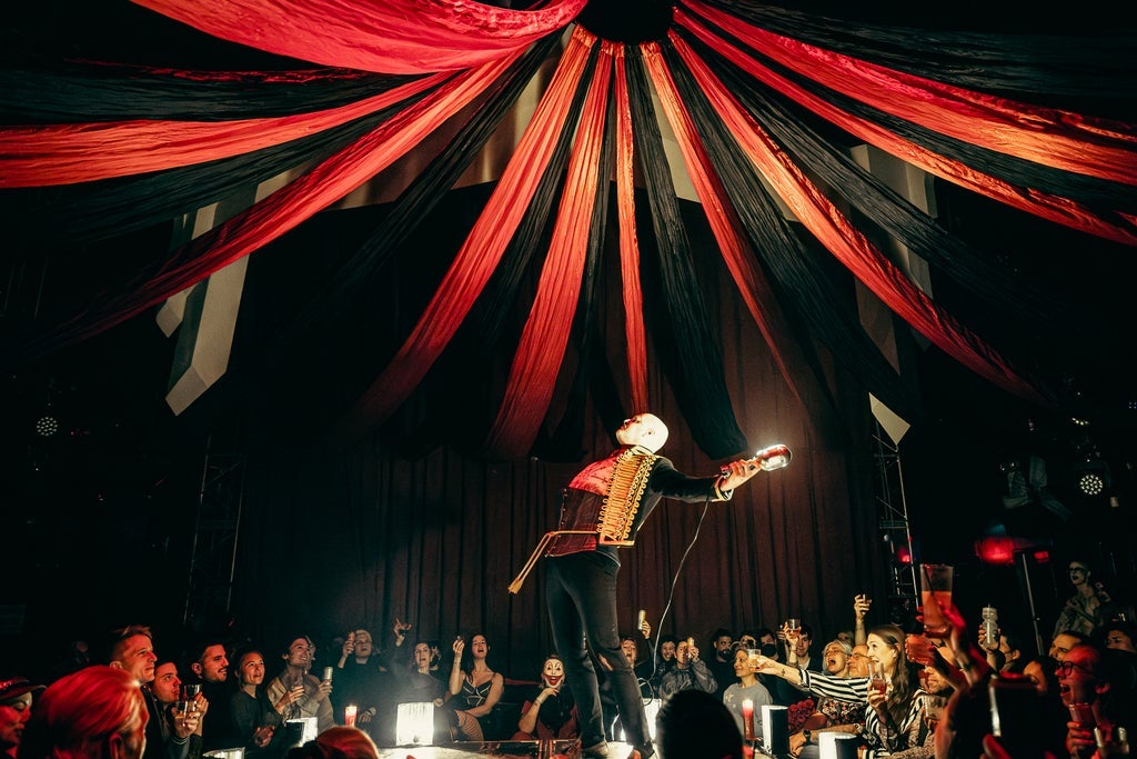 The No Ring Circus