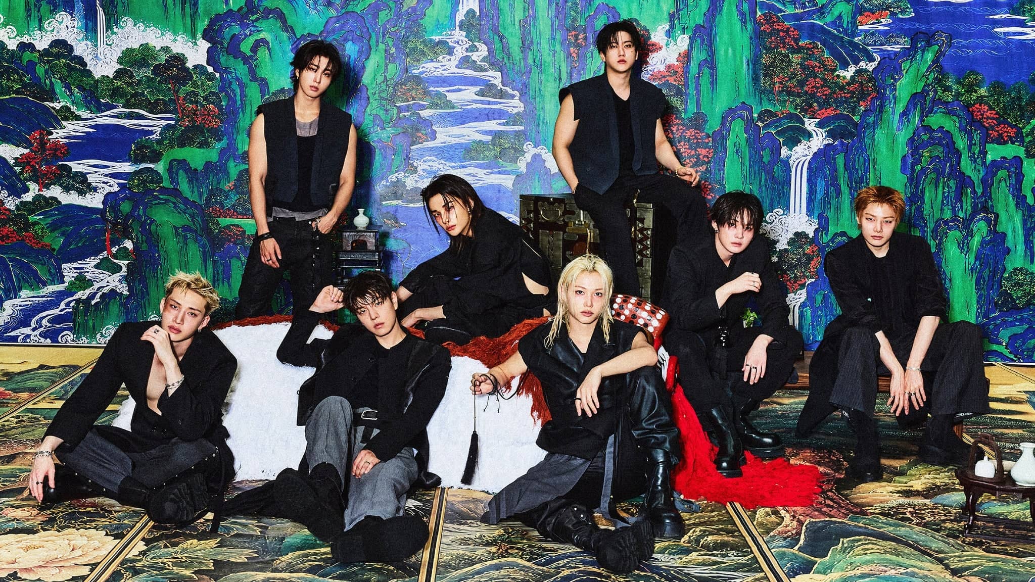 Stray Kids