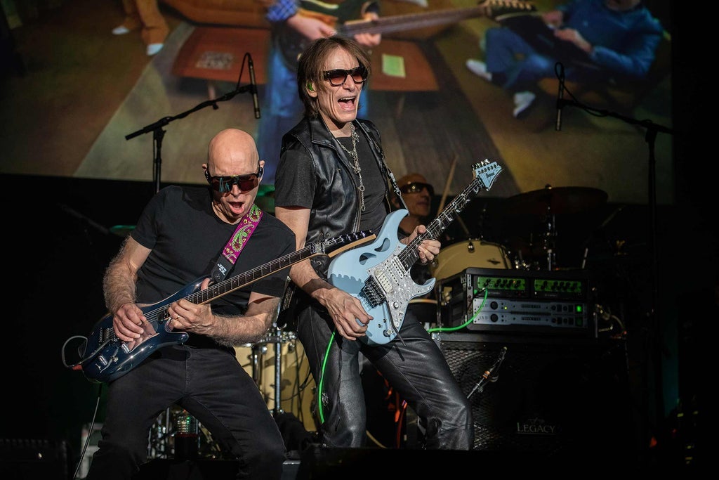 SatchVai Band Ft Joe Satriani & Steve Vai with Animals As Leaders