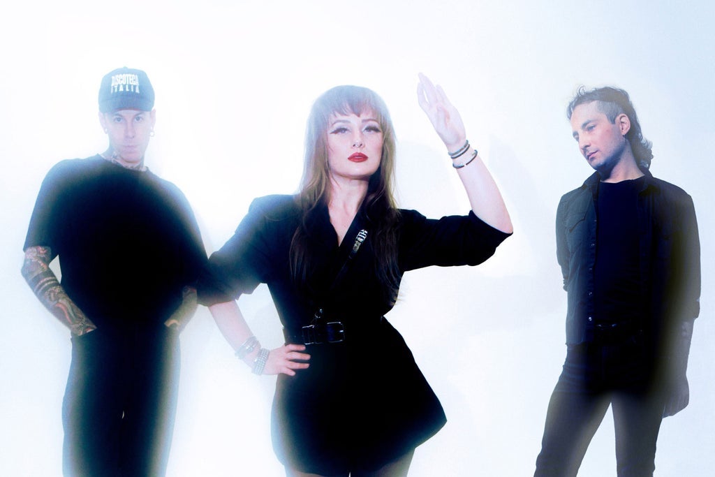 Nuovo Testamento, Dark Chisme